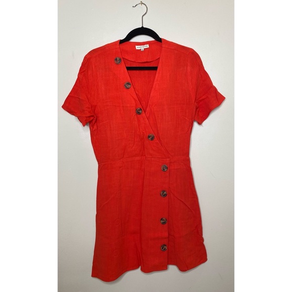 Moon River asymmetric button front mini dress - Picture 2 of 4